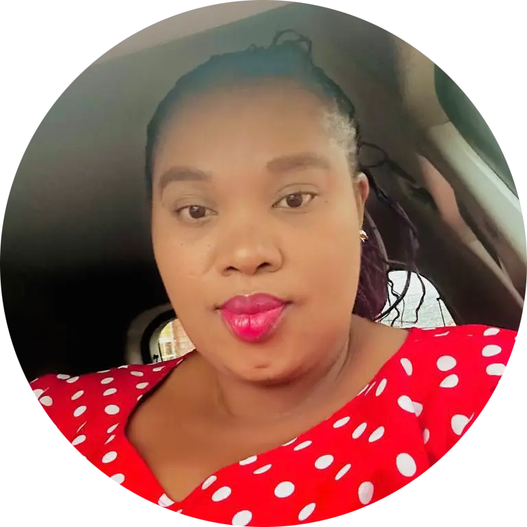 Noluthando Mnqumeni-Mayedwa
